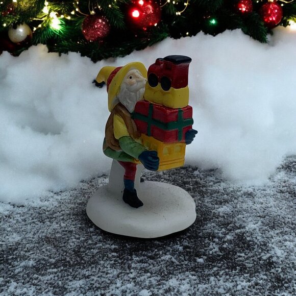 Dept 56 Toymaker Elves Stack of Toys Loose Figurine, North Pole Village - 1991 - Picture 1 of 9